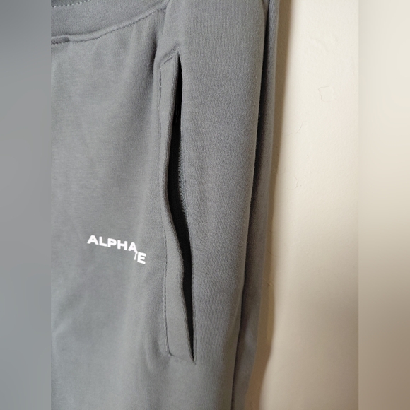 Alphalete Men's Essential Core Joggers NWT Size SMALL - Picture 2 of 7
